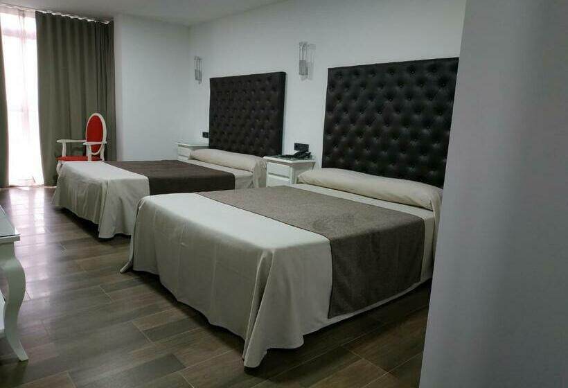 اتاق استاندارد, Julián