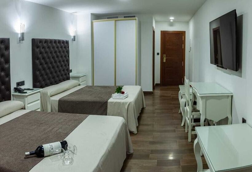 اتاق استاندارد, Julián