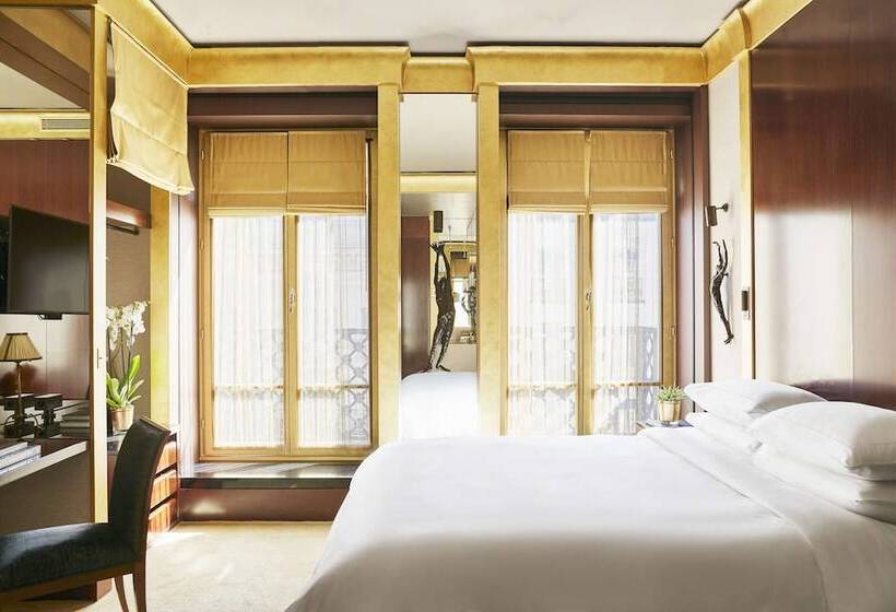 キングサイズベッドのスタンダードルーム, Park Hyatt Paris Vendome