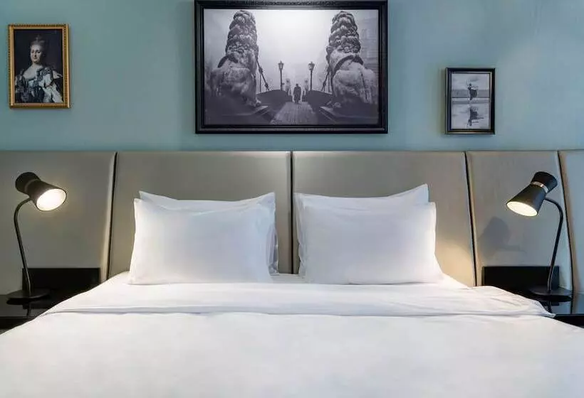 سوییت جونیور, Radisson Royal Hotel, St. Petersburg