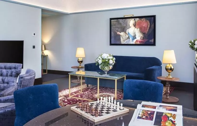 سوییت, Radisson Royal Hotel, St. Petersburg