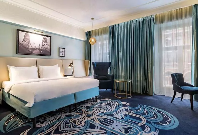 سوییت جونیور, Radisson Royal Hotel, St. Petersburg