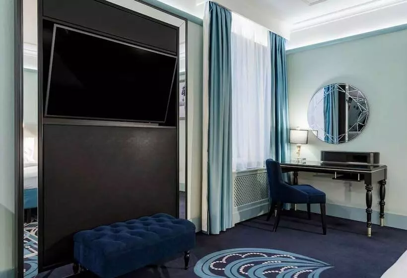 اتاق سوپریور با چشمانداز شهر, Radisson Royal Hotel, St. Petersburg