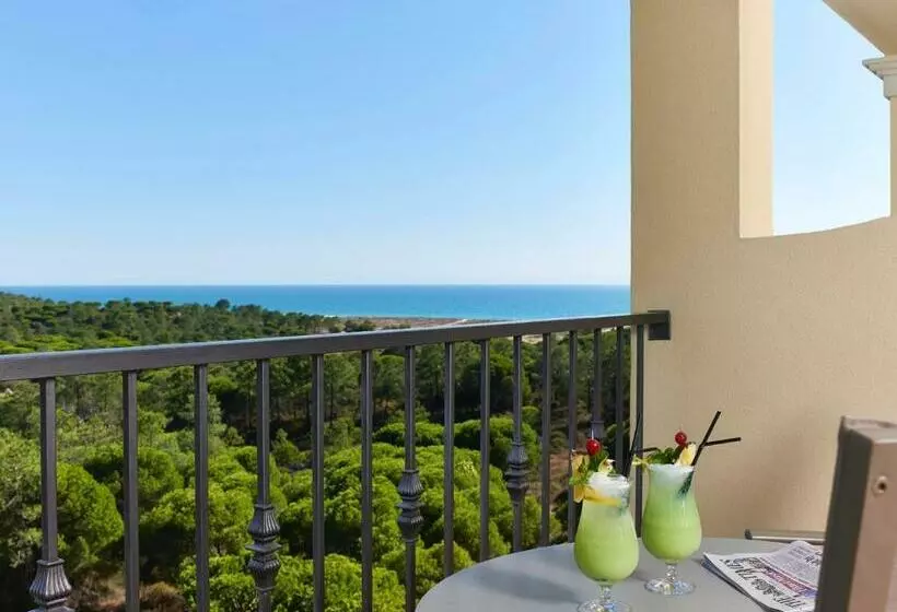 اتاق اساندارد با چشم‌انداز جانبی به دریا, Ria Park Hotel & Spa