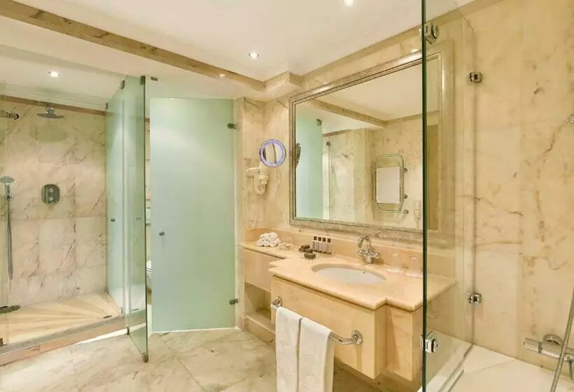 سوییت لوکس, Ria Park Hotel & Spa