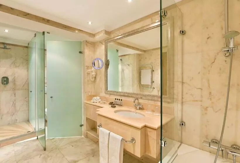 سوییت لوکس, Ria Park Hotel & Spa