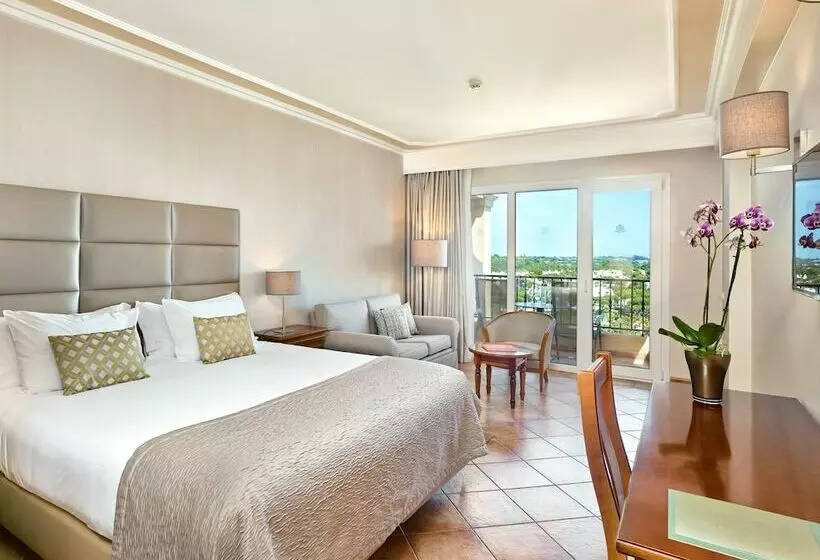 اتاق پریمیوم با چشم‌انداز باغ, Ria Park Hotel & Spa