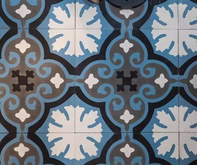 اتاق اجرایی, Le Saint Nicolas Hôtel