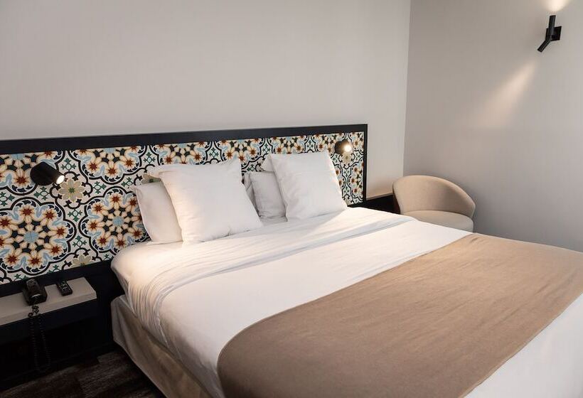 اتاق اجرایی, Le Saint Nicolas Hôtel