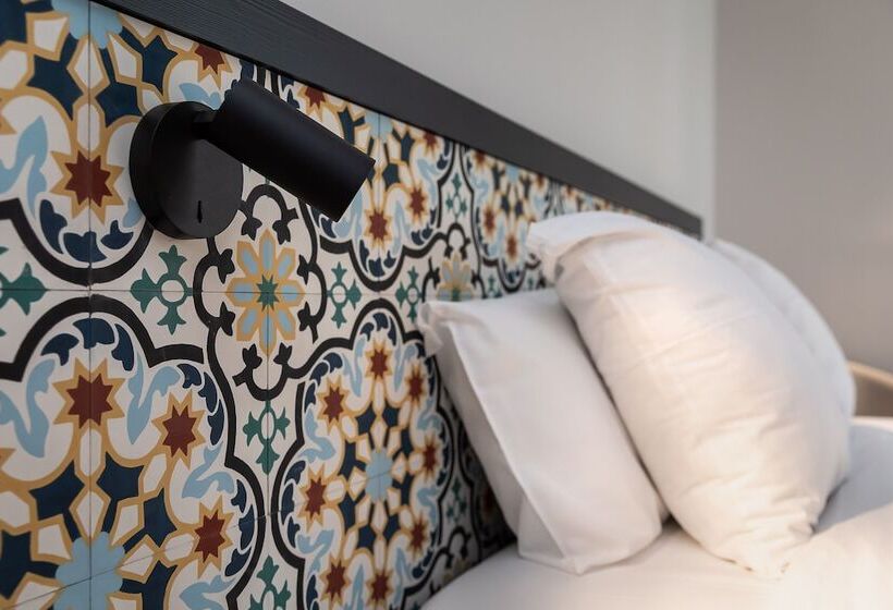 اتاق اجرایی, Le Saint Nicolas Hôtel