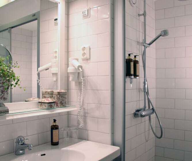 חדר סטנדרט, Sodertuna Slott