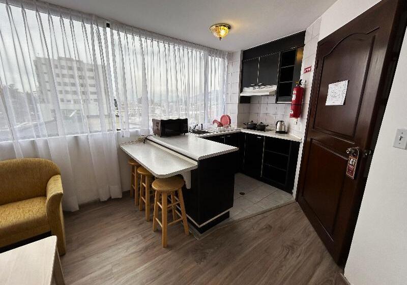 エクゼクティブスイート, Stanford Suites