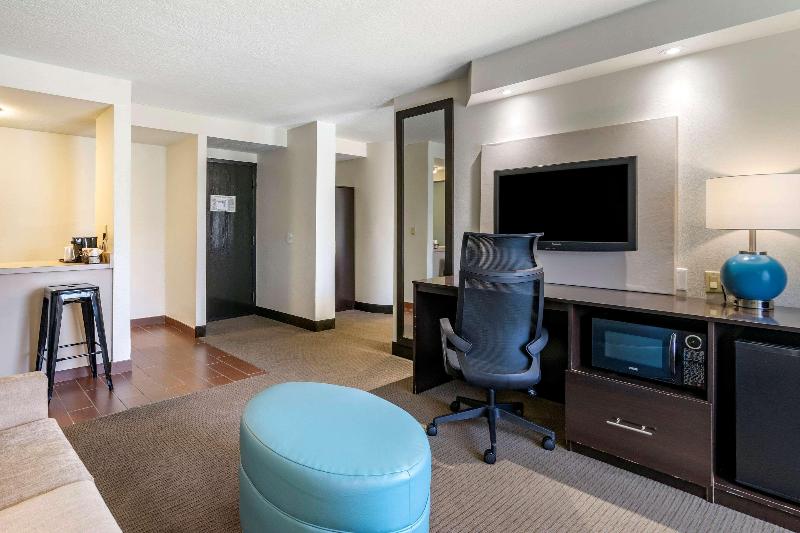 スーペリアースイート, Stanford Suites