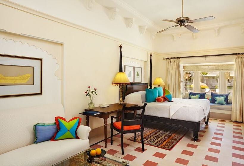 带泳池景观的优质房间, The Oberoi Udaivilas Udaipur