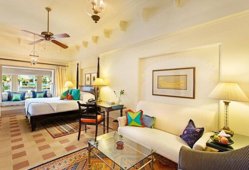 プールビューのプレミアムルーム, The Oberoi Udaivilas Udaipur