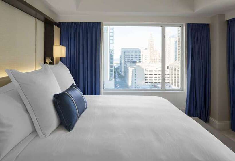 جناح إدارى, The Peninsula Chicago