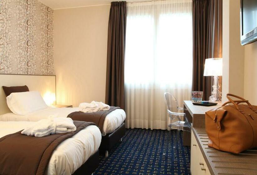 اتاق استاندارد با چشمانداز پارک, Tiziano Gruppo Mini