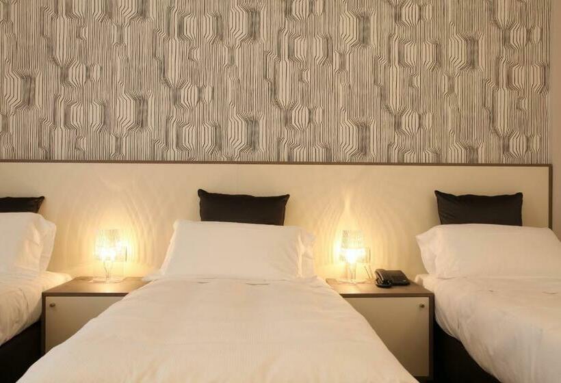 اتاق استاندارد سه نفره, Tiziano Gruppo Mini