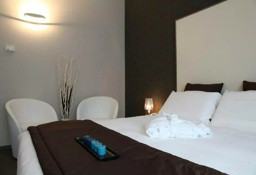 Executive Room Park View, Tiziano Gruppo Mini