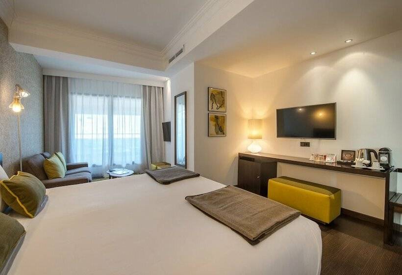 سوییت جونیور, Vincci Centrum