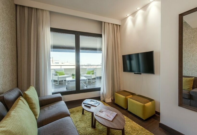 سوییت جونیور, Vincci Centrum