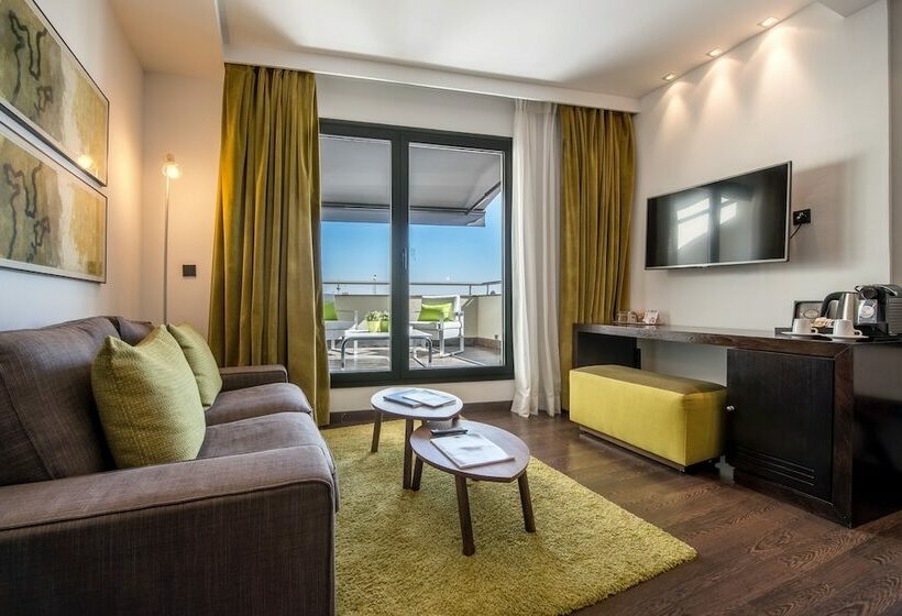 سوییت جونیور, Vincci Centrum