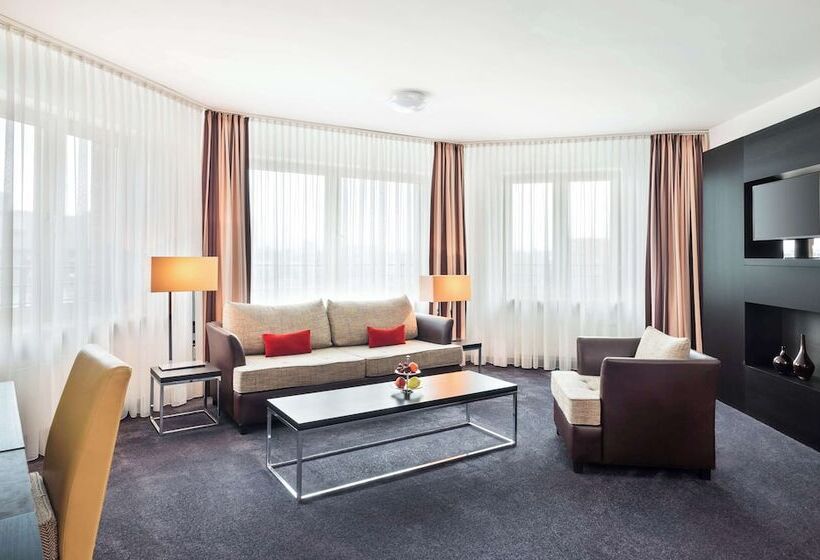 주니어 스위트, Lindner Hotel Frankfurt Main Plaza, Part Of Jdv By Hyatt