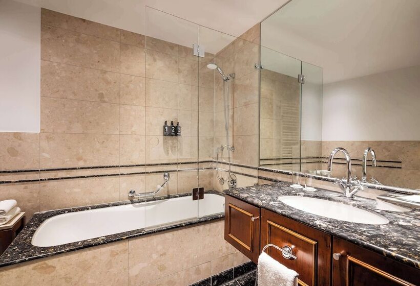 스탠다드 룸, Lindner Hotel Frankfurt Main Plaza, Part Of Jdv By Hyatt