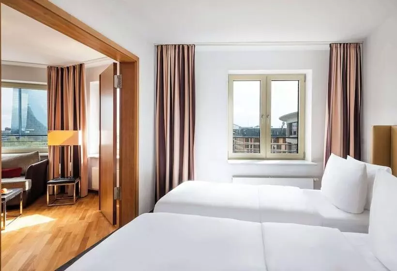 スタンダードルーム, Lindner Hotel Frankfurt Main Plaza, Part Of Jdv By Hyatt