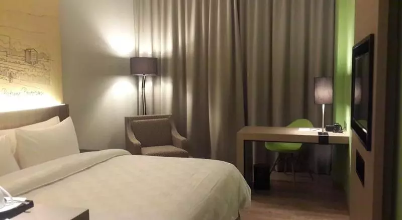 スタンダードルーム, Lindner Hotel Frankfurt Main Plaza, Part Of Jdv By Hyatt