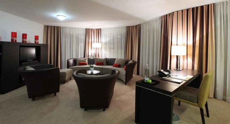 스위트, Lindner Hotel Frankfurt Main Plaza, Part Of Jdv By Hyatt