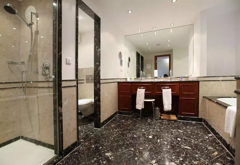 スイート, Lindner Hotel Frankfurt Main Plaza, Part Of Jdv By Hyatt