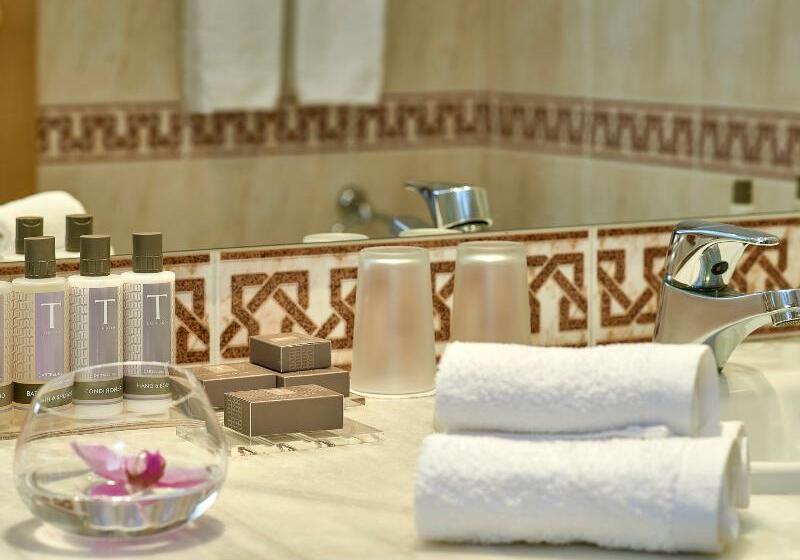 Номер Стандарт Боковой Вид на Море, Ria Park Hotel & Spa