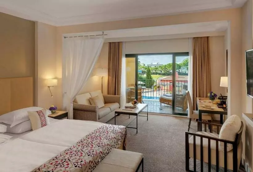 اتاق سوپریور با چشم‌انداز استخر, Steigenberger Hotel And Resort Camp De Mar