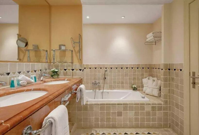 اتاق پرمیوم, Steigenberger Hotel And Resort Camp De Mar