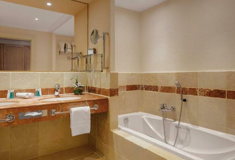 Классический Номер, Steigenberger Hotel And Resort Camp De Mar