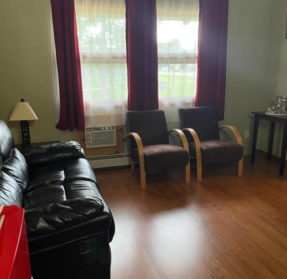 חדר דלוקס עם מיטת קינג, Vinehurst Inn & Suites