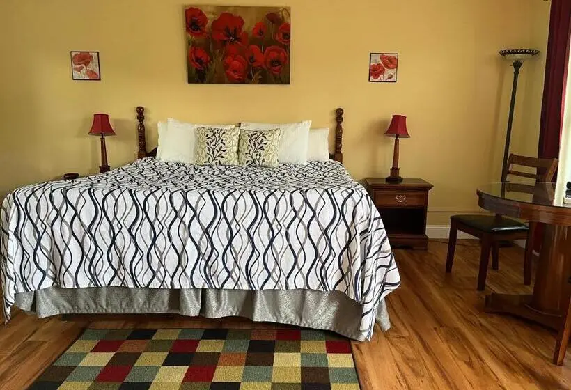 キングサイズベッドのスタンダードルーム, Vinehurst Inn & Suites