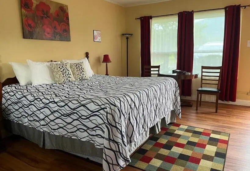 キングサイズベッドのスタンダードルーム, Vinehurst Inn & Suites