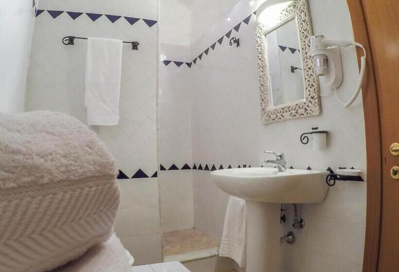 آپارتمان 1 خوابه همکف, Casale La Fata Tipico Toscano Immerso Nelle Colline Tra Lucca E Versilia, 6 Appartamenti Indipenden