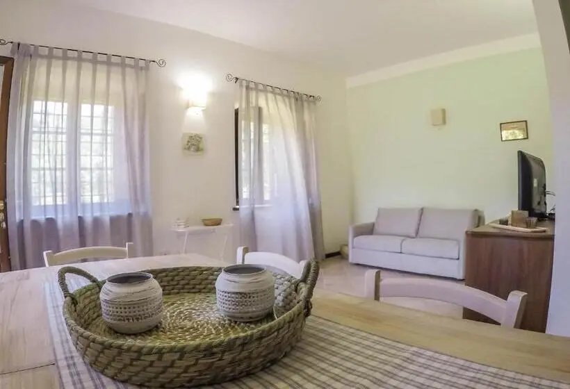 １階の１ベッドルームアパートメント, Casale La Fata  Tipico Toscano Immerso Nelle Colline Tra Lucca E Versilia, 6 Appartamenti Indipenden