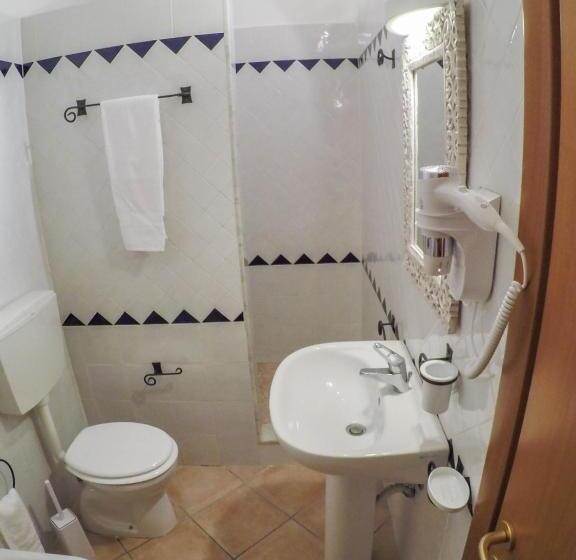 آپارتمان 1 خوابه همکف, Casale La Fata Tipico Toscano Immerso Nelle Colline Tra Lucca E Versilia, 6 Appartamenti Indipenden