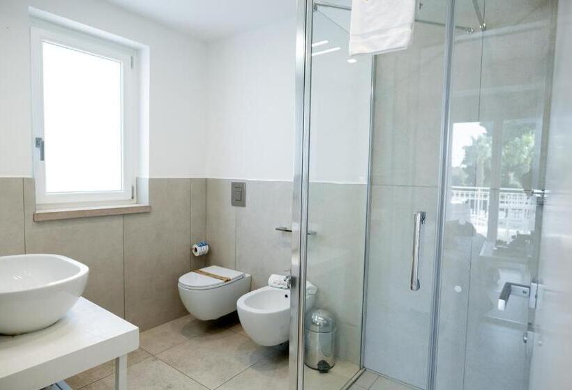 주니어 스위트 풀장 전망, San Lorenzo Boutique Hotel & Spa