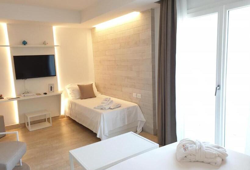 주니어 스위트 풀장 전망, San Lorenzo Boutique Hotel & Spa