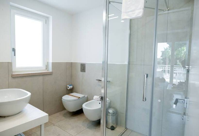 주니어 스위트 풀장 전망, San Lorenzo Boutique Hotel & Spa