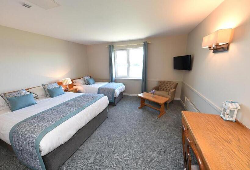 חדר סופריור, Whispering Pines