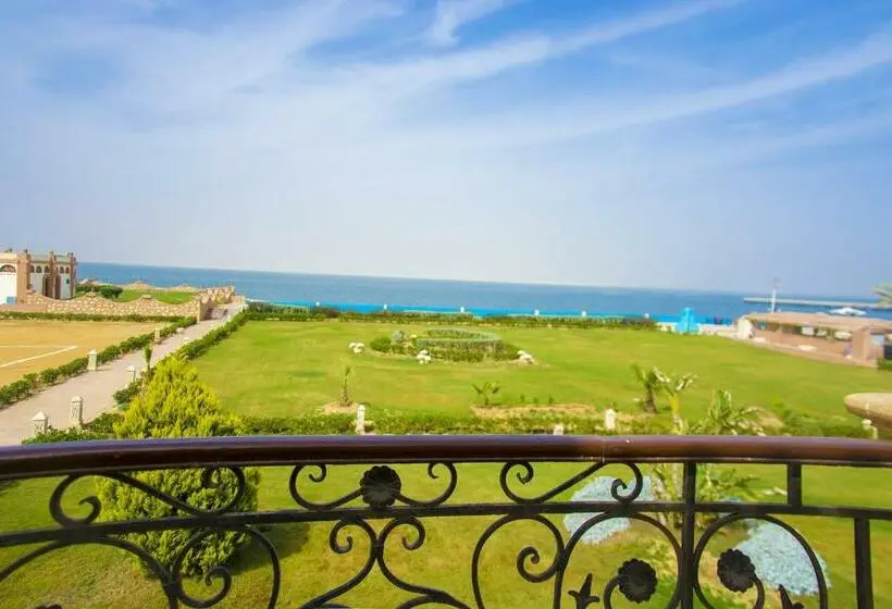 سوئیت با تخت بزرگ, Helnan Auberge Fayoum