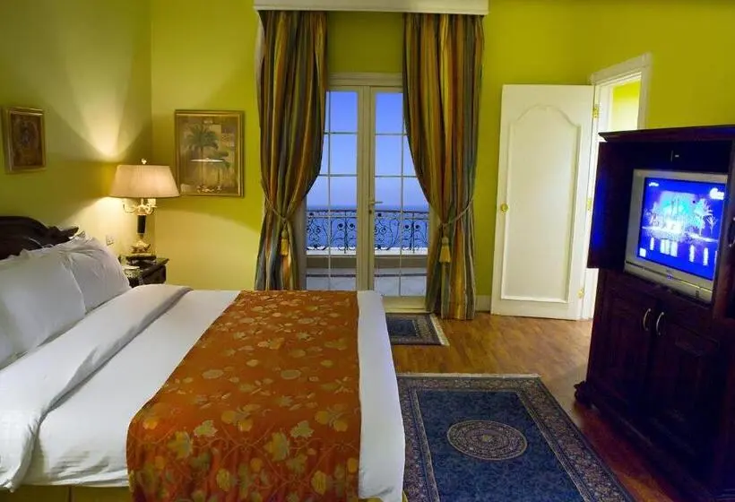 اتاق لوکس با چشم‌انداز دریاچه, Helnan Auberge Fayoum