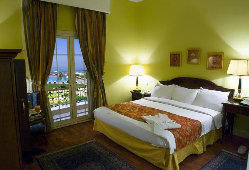 اتاق لوکس با چشمانداز دریاچه, Helnan Auberge Fayoum