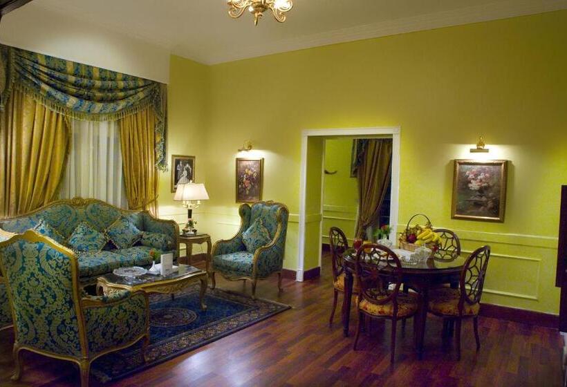 سوئیت جونیور با چشم‌انداز باغ, Helnan Auberge Fayoum